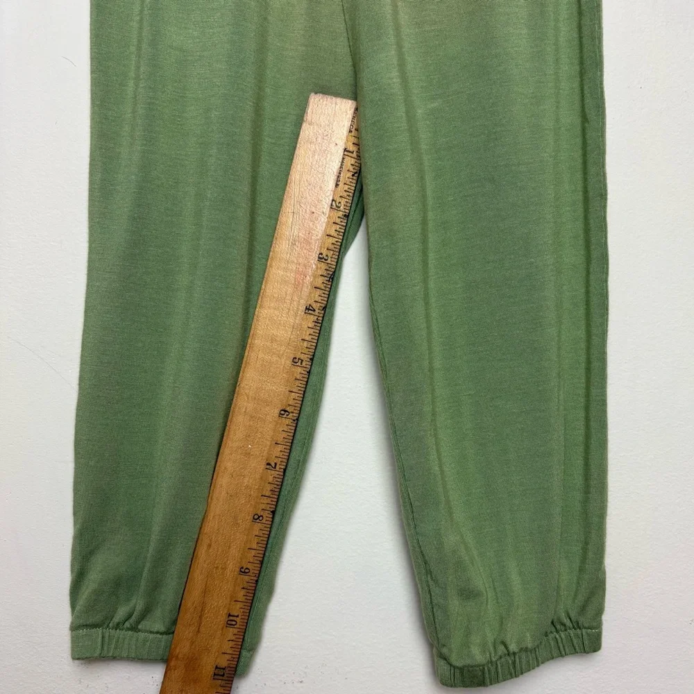 Kate Quinn 18-24 Months Floral Green Shirt and Pants set **READ**‎